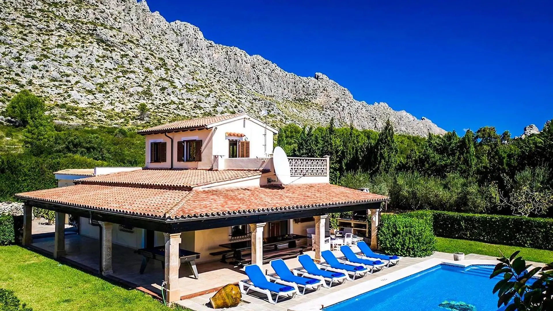 Holiday home Tolle Ferienvilla Barraca Mit Privatem Pool Port de Pollenca Spain